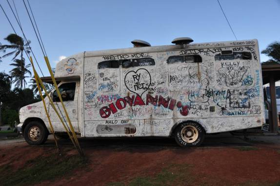 O mais tradicional carrinho de camarões na costa norte de Oahu, no Havaí